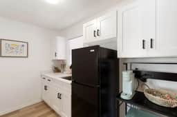 Coastal Waterfront Condo 2 blocks to Beach - Image 3