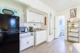 Intracoastal Waterside Studio 2 Blocks to Beach - Image 4
