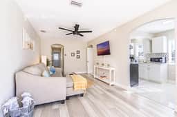 Sunny 2/1 Condo Close to Clearwater Beach - Image 3