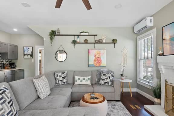 Beautiful Bayside Bungalow 5 min to Beach - Image 4