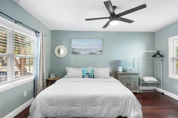 Clearwater Waterview Condo – 10 Min to Beach - Image 2