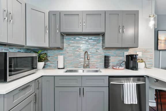 Clearwater Waterview Condo – 10 Min to Beach - Image 5
