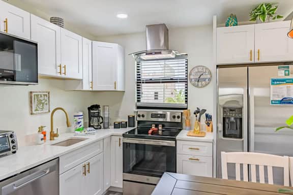 Coastal Paradise at Nautilus Walk to the Water - Image 5