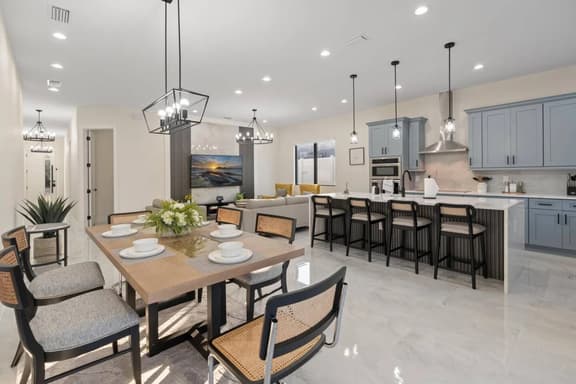 Brand New Luxury 4 Bedroom Midtown Tampa Villa - Image 1