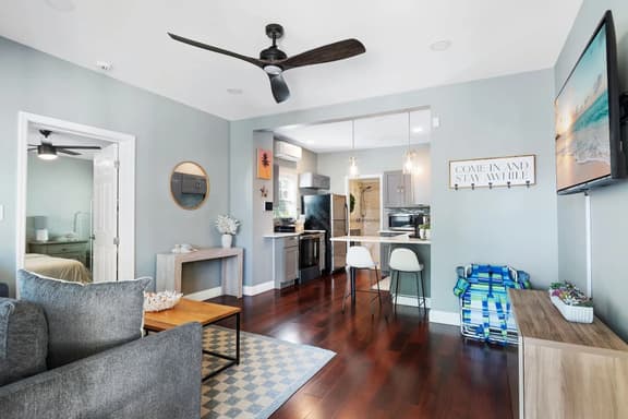 Clearwater Waterview Condo – 10 Min to Beach - Image 1