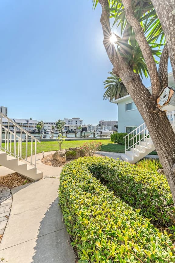 Waterfront Clearwater Island Oasis 2BR Condo - Image 1